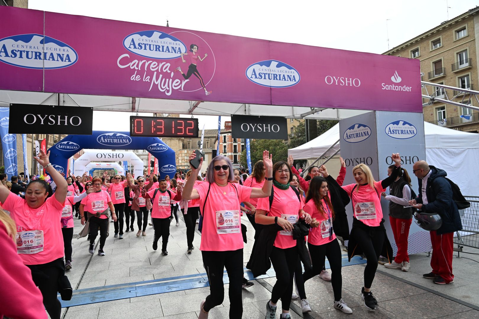 Todas las fotos de la Carrera de la Mujer de Zaragoza 2023. 8800