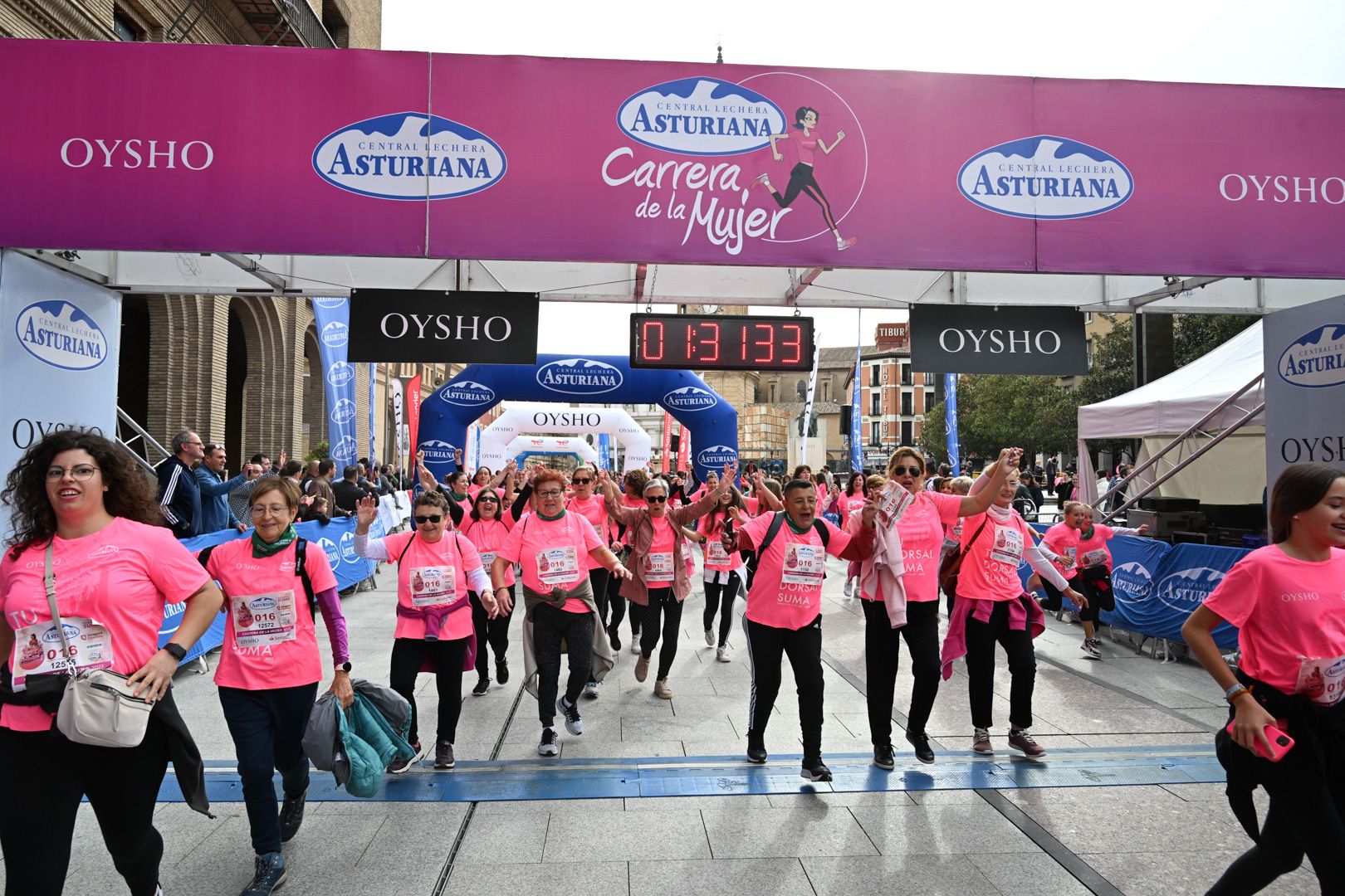 Todas las fotos de la Carrera de la Mujer de Zaragoza 2023. 8801