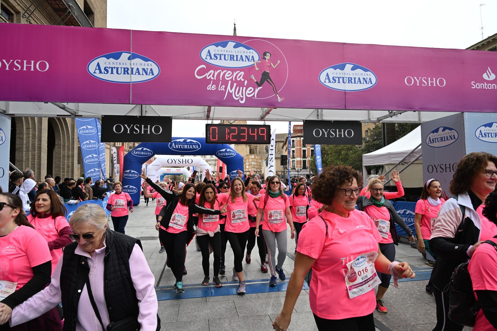 Todas las fotos de la Carrera de la Mujer de Zaragoza 2023. 8181