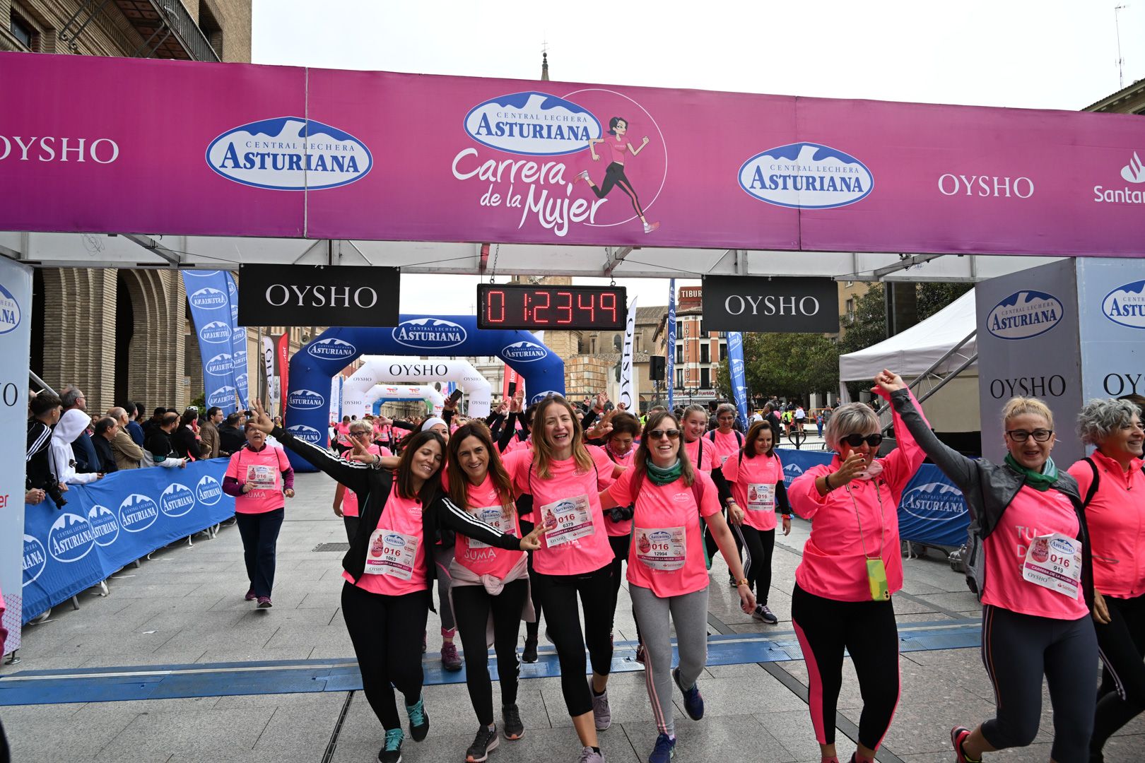 Todas las fotos de la Carrera de la Mujer de Zaragoza 2023. 8183