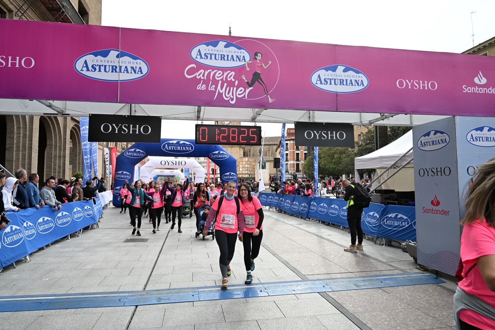 Todas las fotos de la Carrera de la Mujer de Zaragoza 2023. 8563