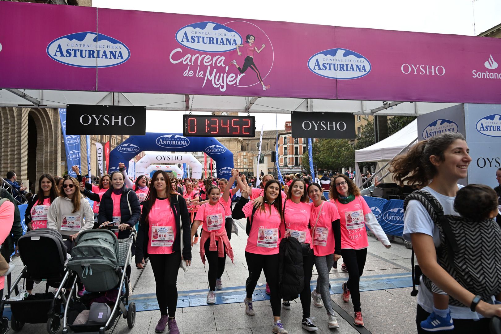 Todas las fotos de la Carrera de la Mujer de Zaragoza 2023. 9046