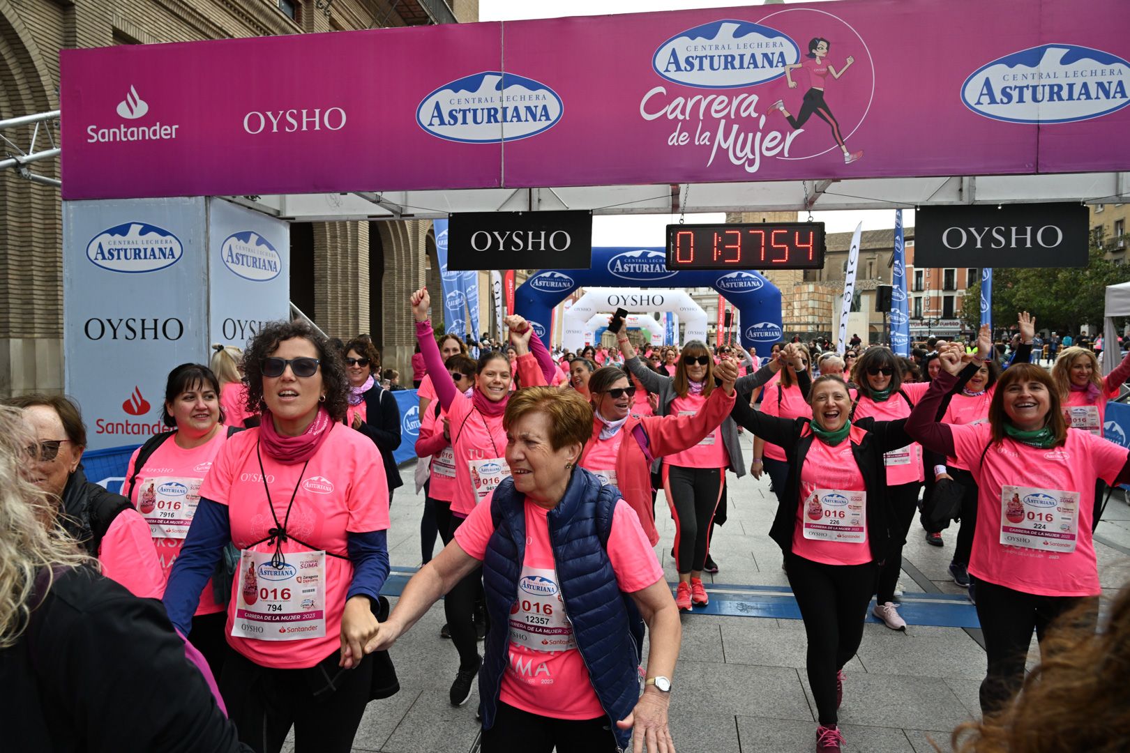 Todas las fotos de la Carrera de la Mujer de Zaragoza 2023. 9293