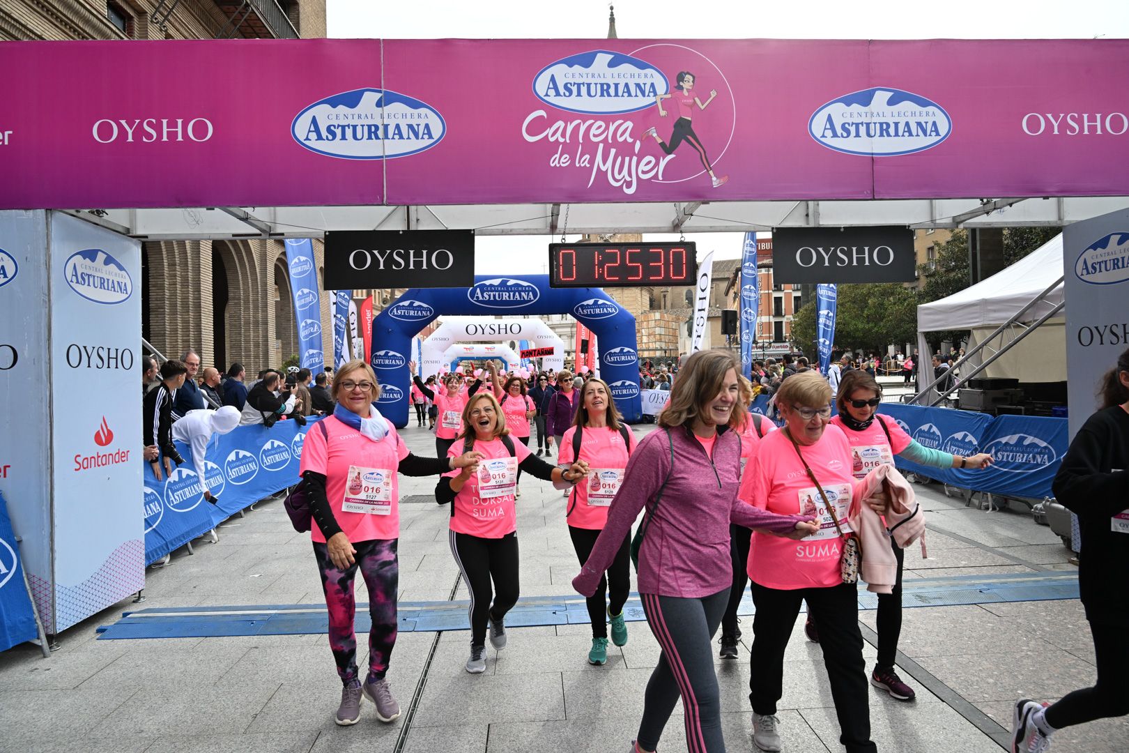 Todas las fotos de la Carrera de la Mujer de Zaragoza 2023. 8320