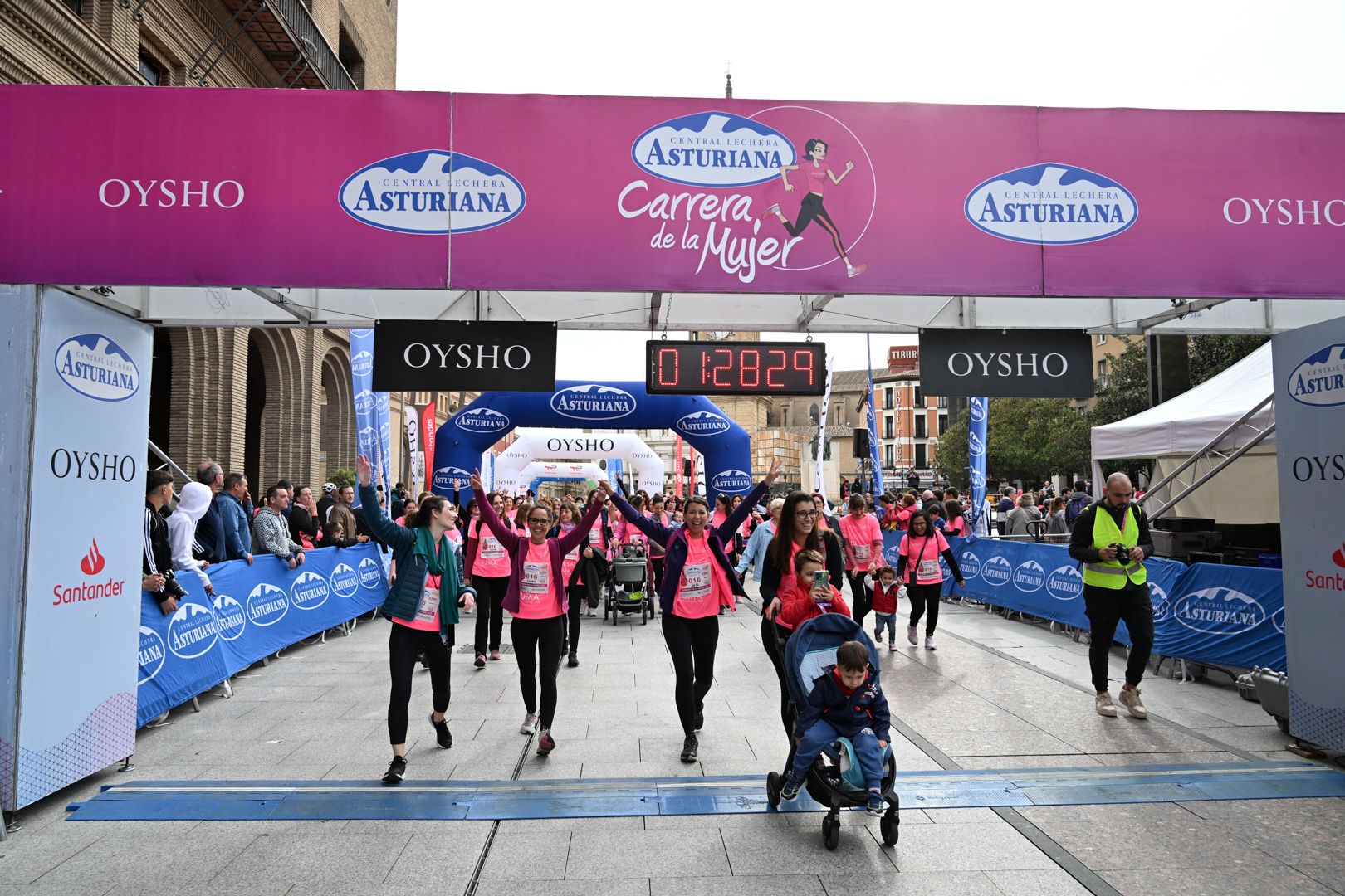 Todas las fotos de la Carrera de la Mujer de Zaragoza 2023. 8567
