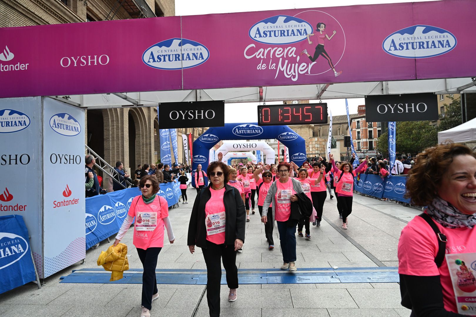 Todas las fotos de la Carrera de la Mujer de Zaragoza 2023. 9055