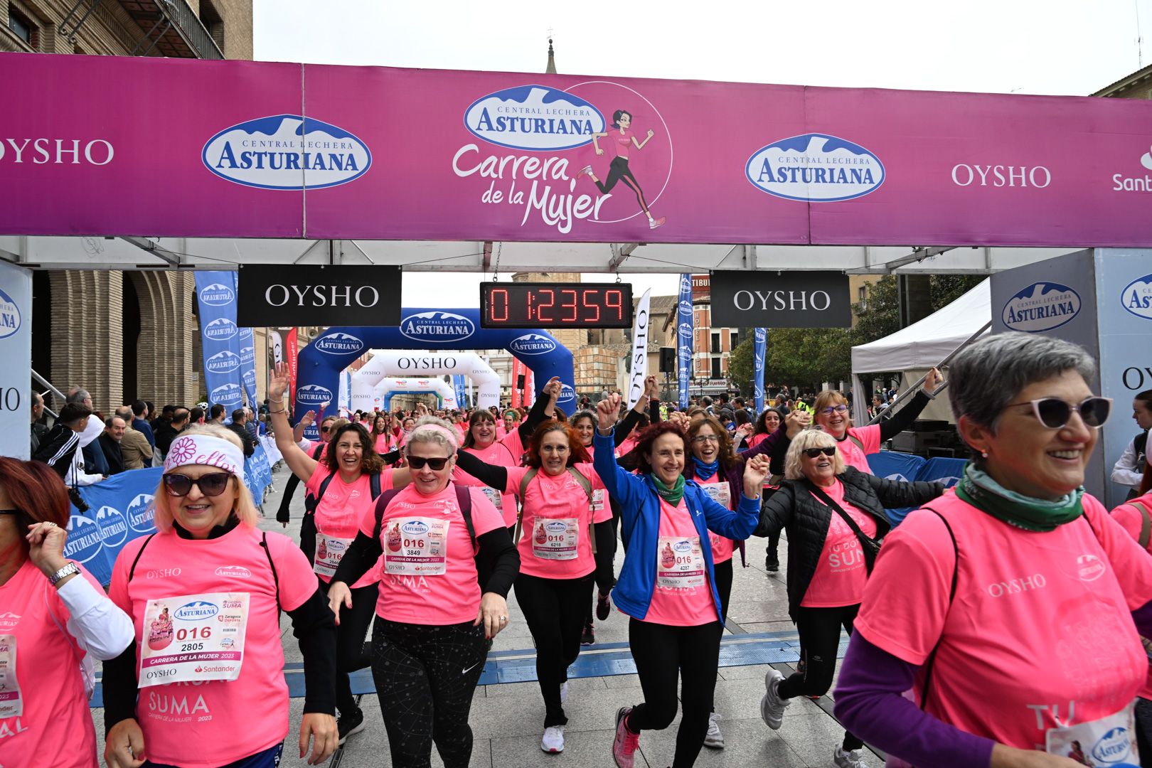 Todas las fotos de la Carrera de la Mujer de Zaragoza 2023. 8196