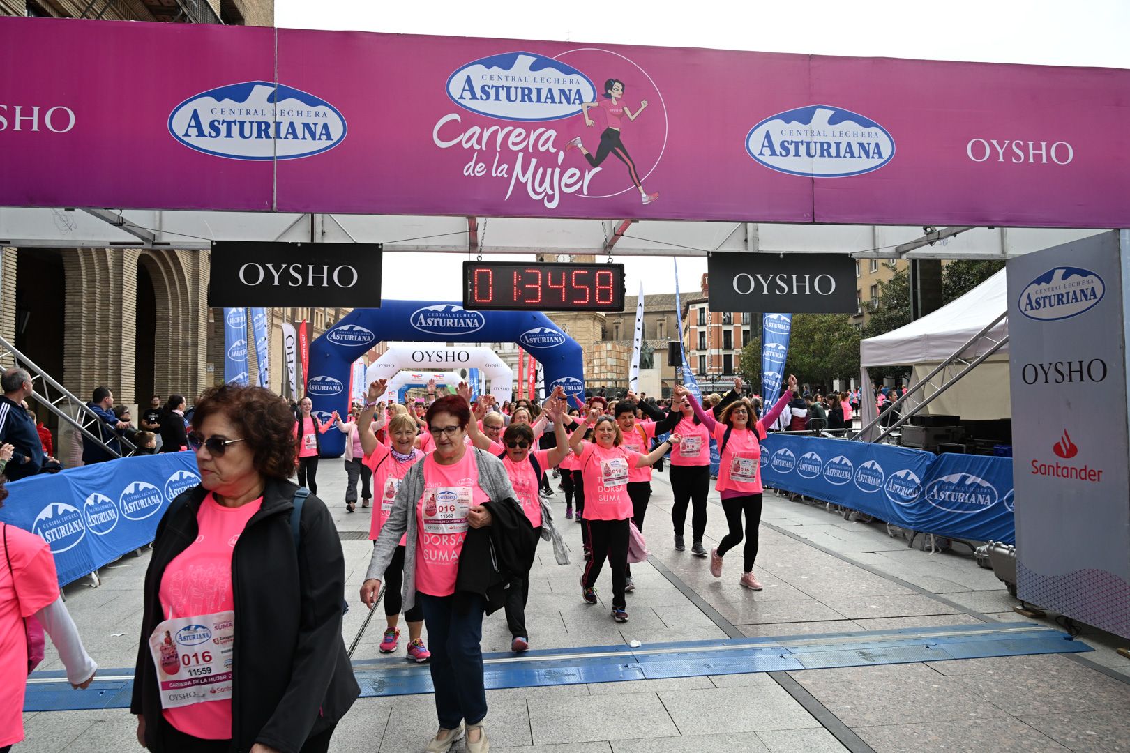 Todas las fotos de la Carrera de la Mujer de Zaragoza 2023. 9057