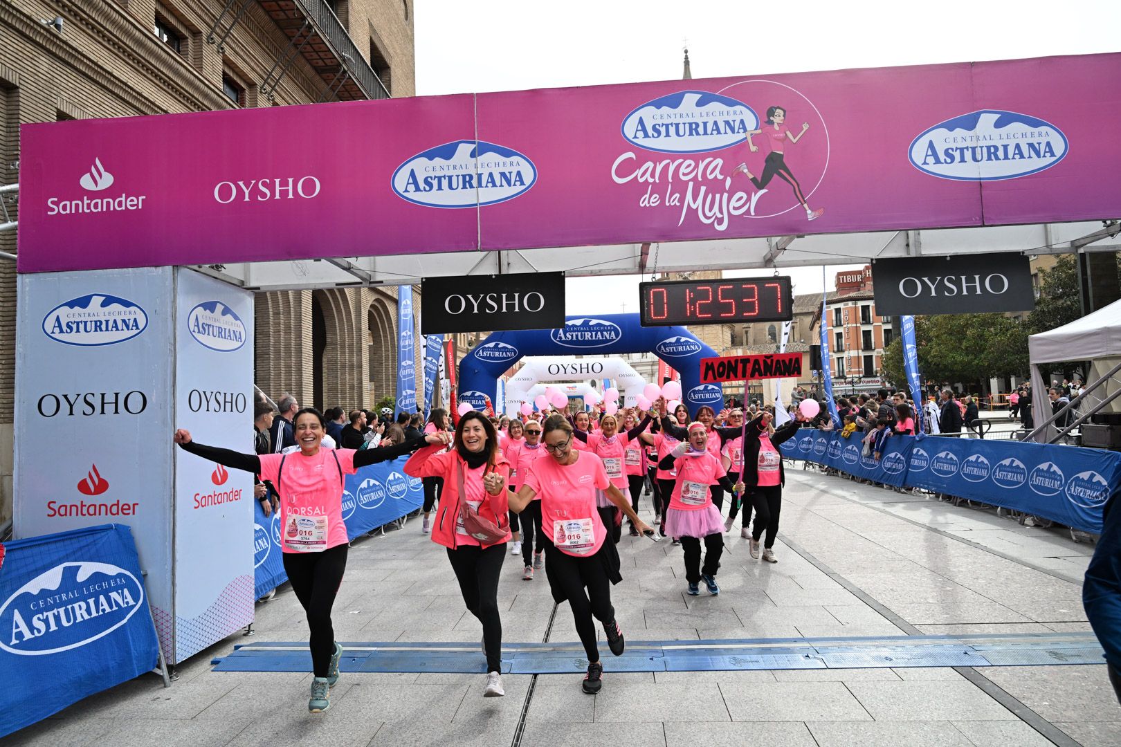Todas las fotos de la Carrera de la Mujer de Zaragoza 2023. 8329