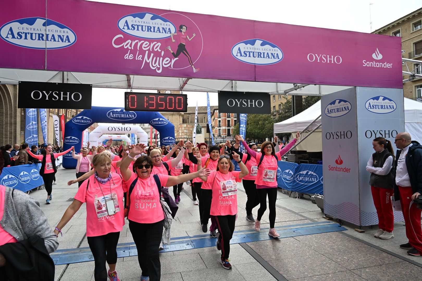 Todas las fotos de la Carrera de la Mujer de Zaragoza 2023. 9060