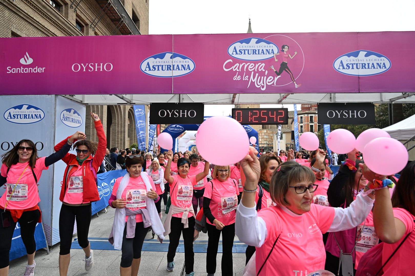 Todas las fotos de la Carrera de la Mujer de Zaragoza 2023. 8334