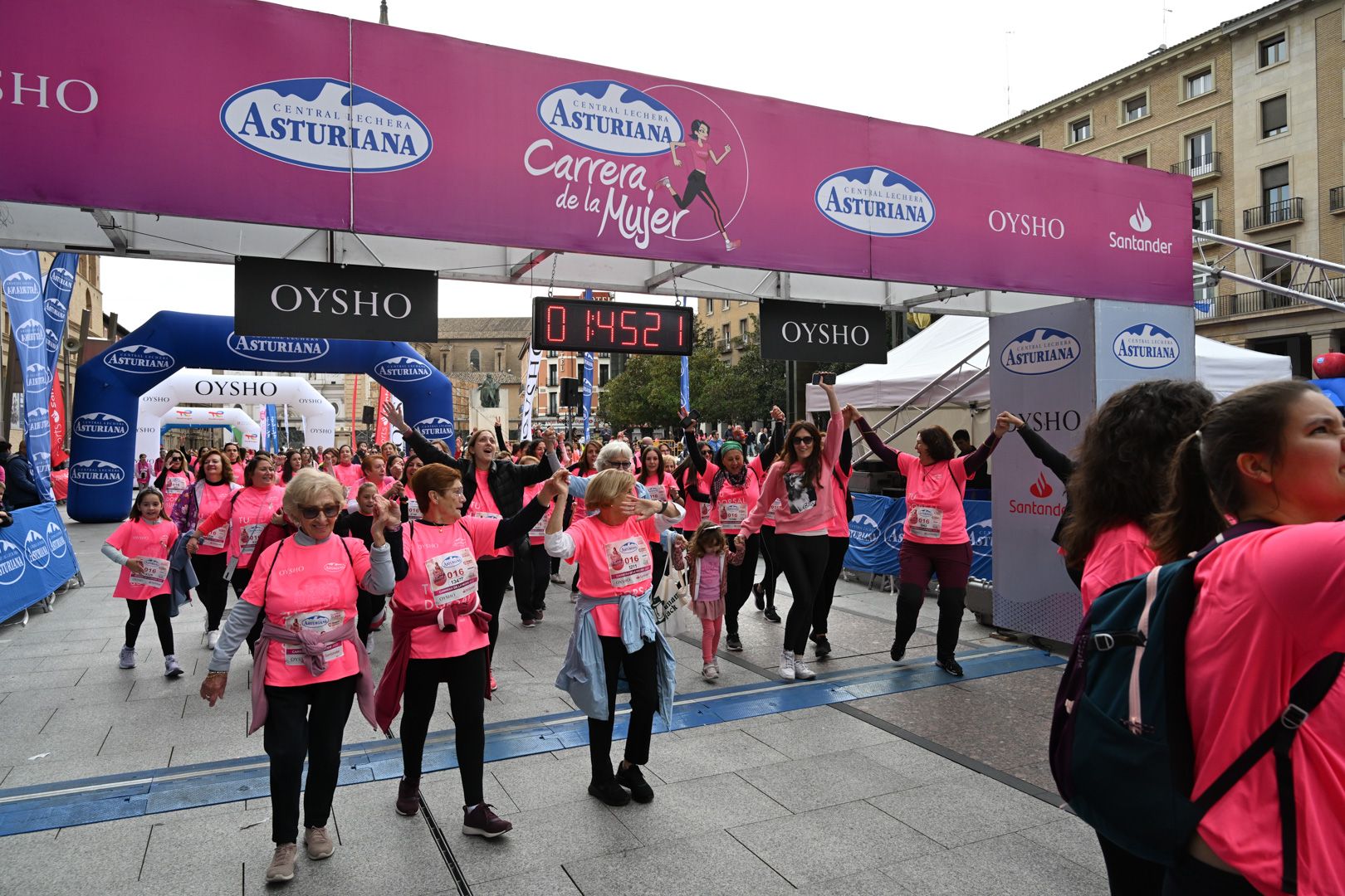 Todas las fotos de la Carrera de la Mujer de Zaragoza 2023. 9791