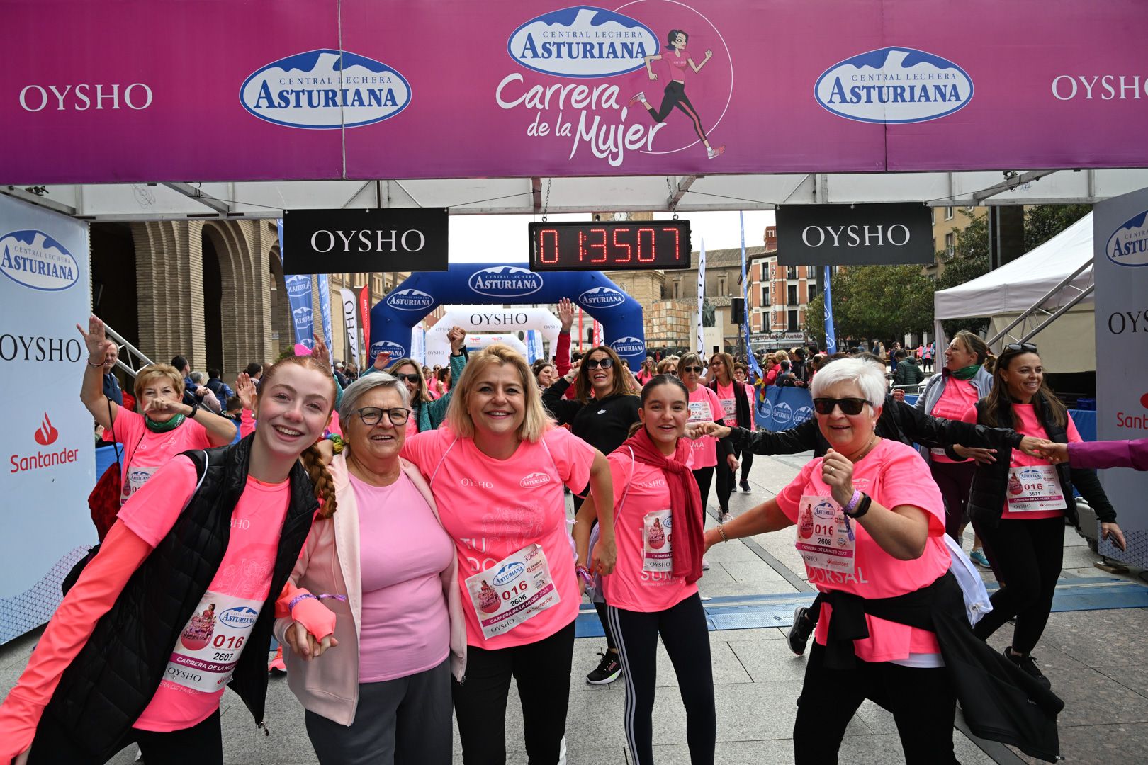 Todas las fotos de la Carrera de la Mujer de Zaragoza 2023. 9070