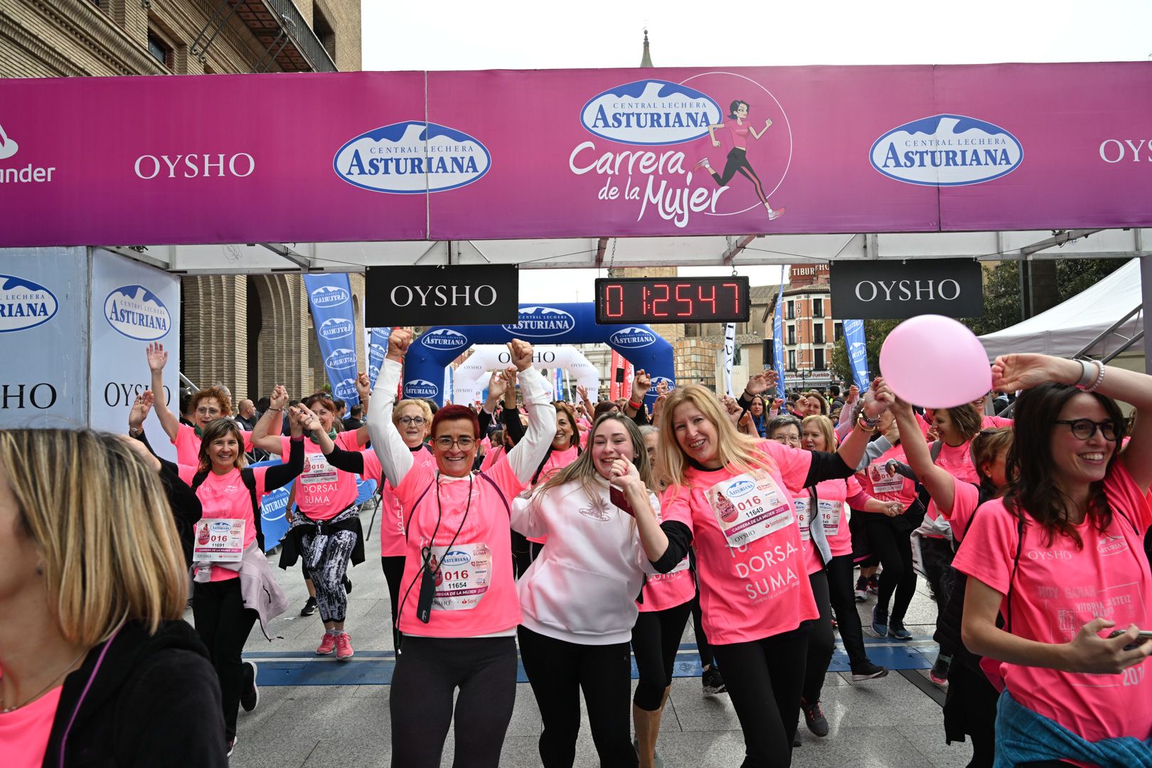 Todas las fotos de la Carrera de la Mujer de Zaragoza 2023. 8342