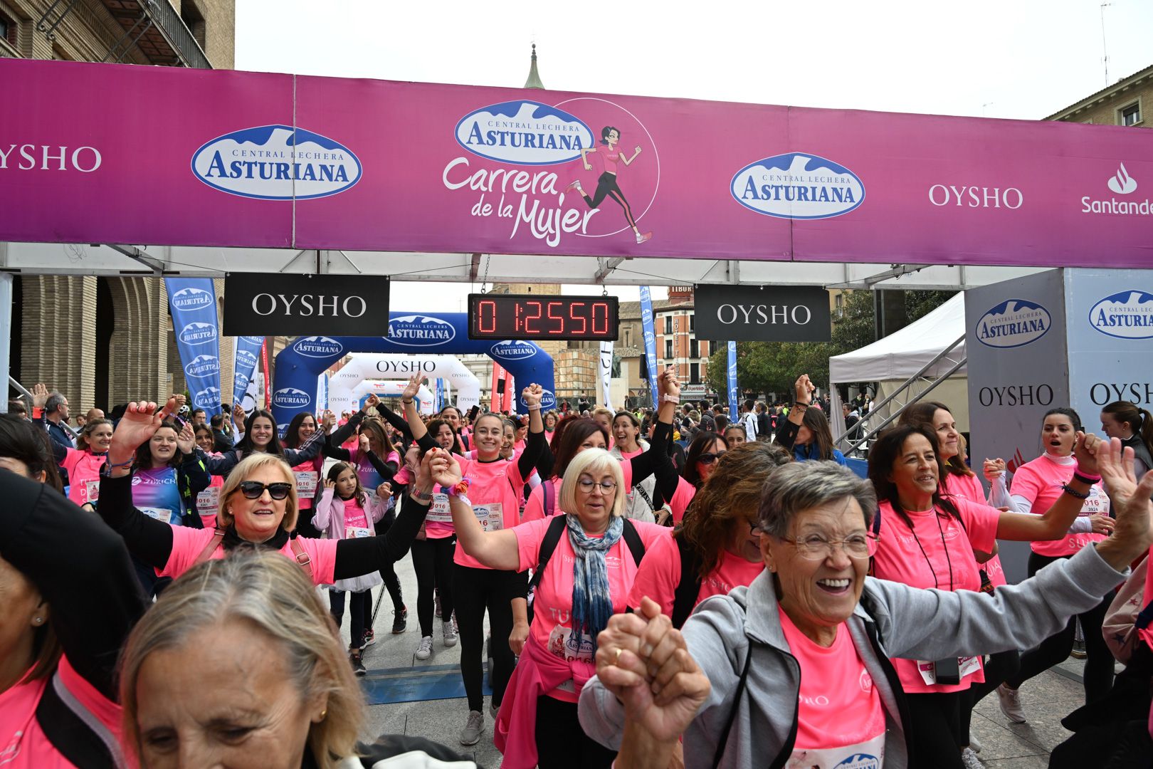 Todas las fotos de la Carrera de la Mujer de Zaragoza 2023. 8346