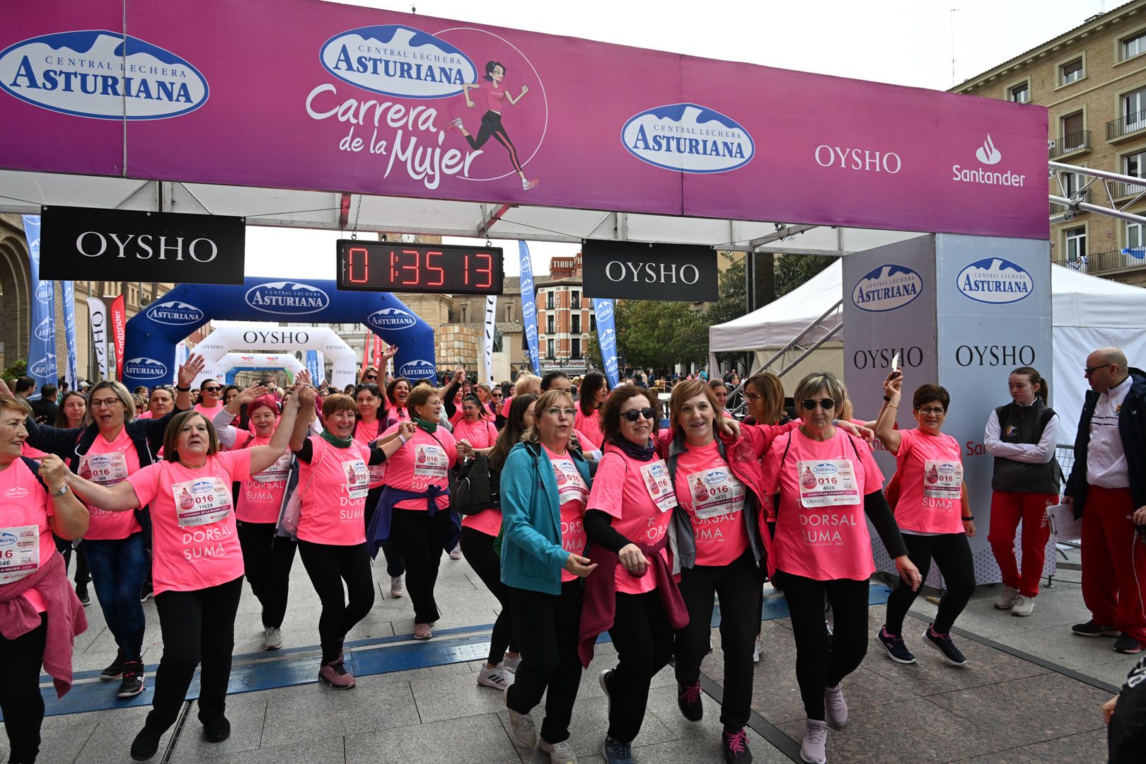 Todas las fotos de la Carrera de la Mujer de Zaragoza 2023. 9075