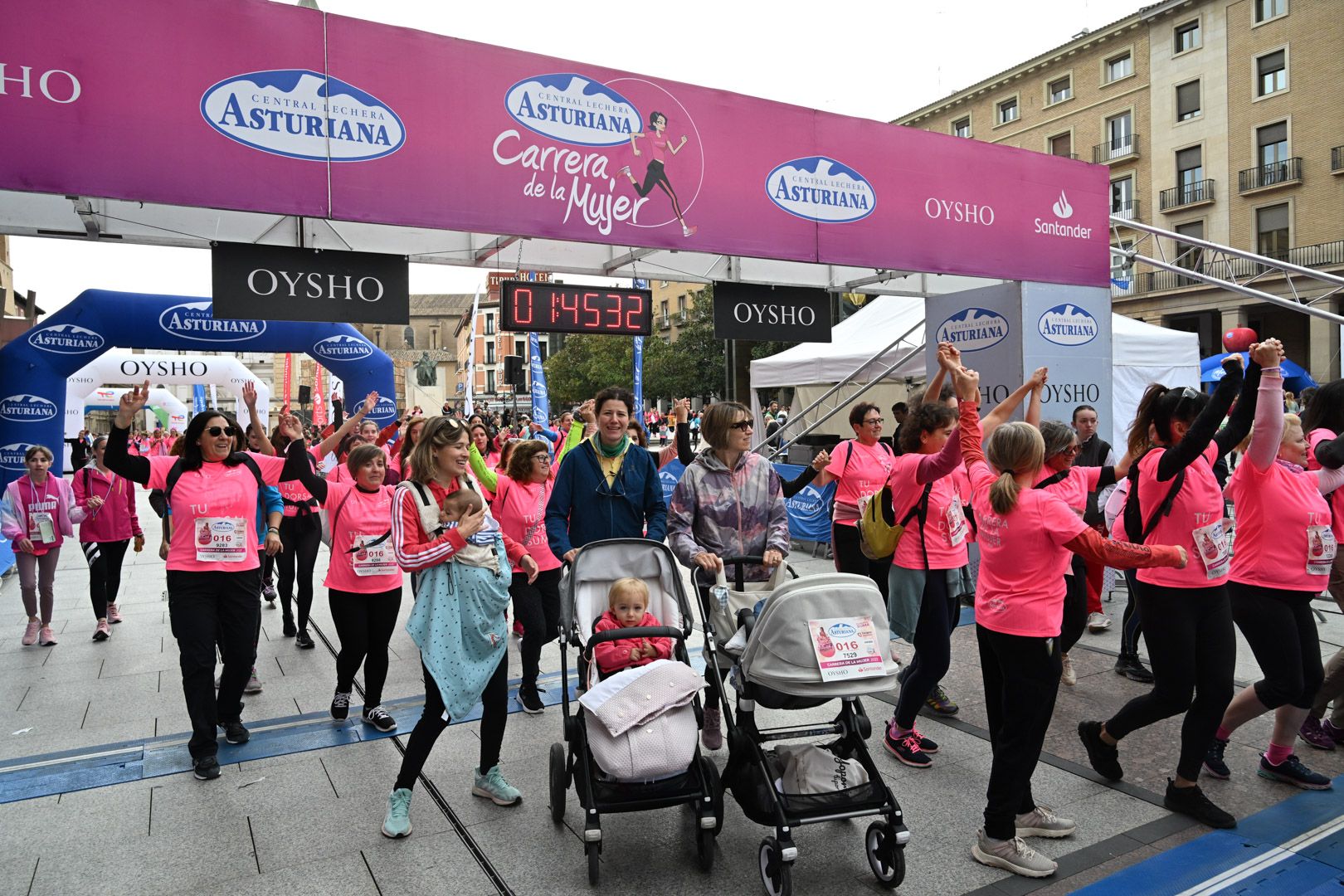 Todas las fotos de la Carrera de la Mujer de Zaragoza 2023. 9803