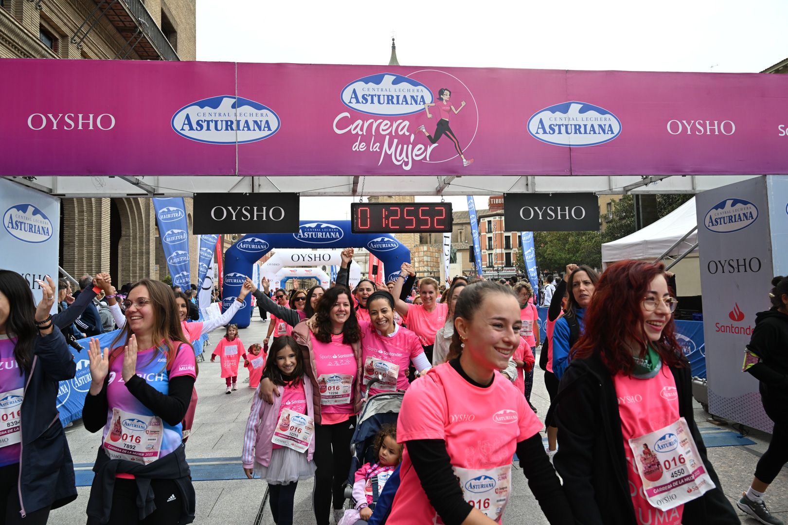 Todas las fotos de la Carrera de la Mujer de Zaragoza 2023. 8350