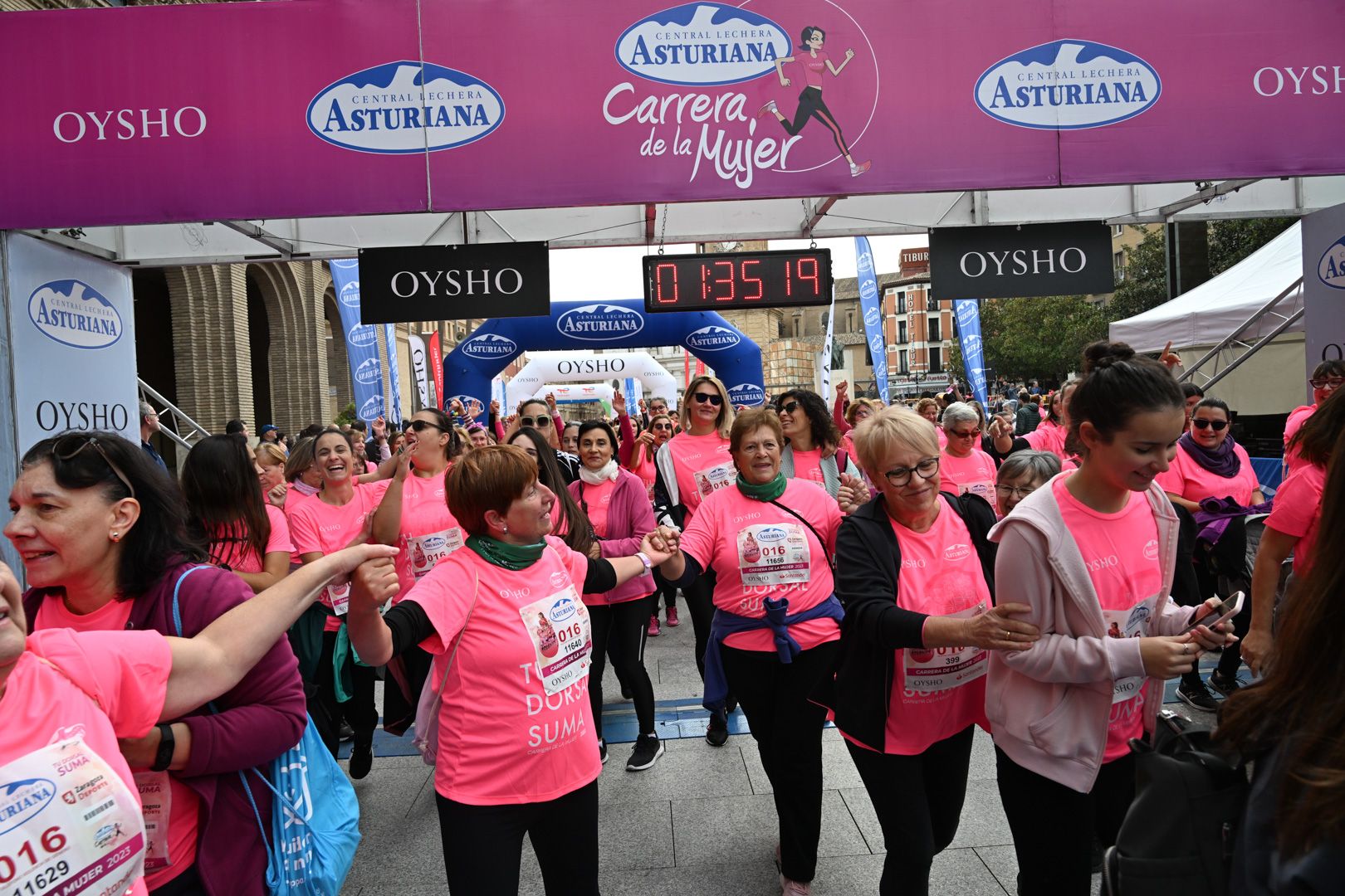 Todas las fotos de la Carrera de la Mujer de Zaragoza 2023. 9080