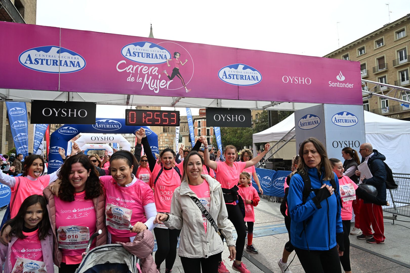 Todas las fotos de la Carrera de la Mujer de Zaragoza 2023. 8352