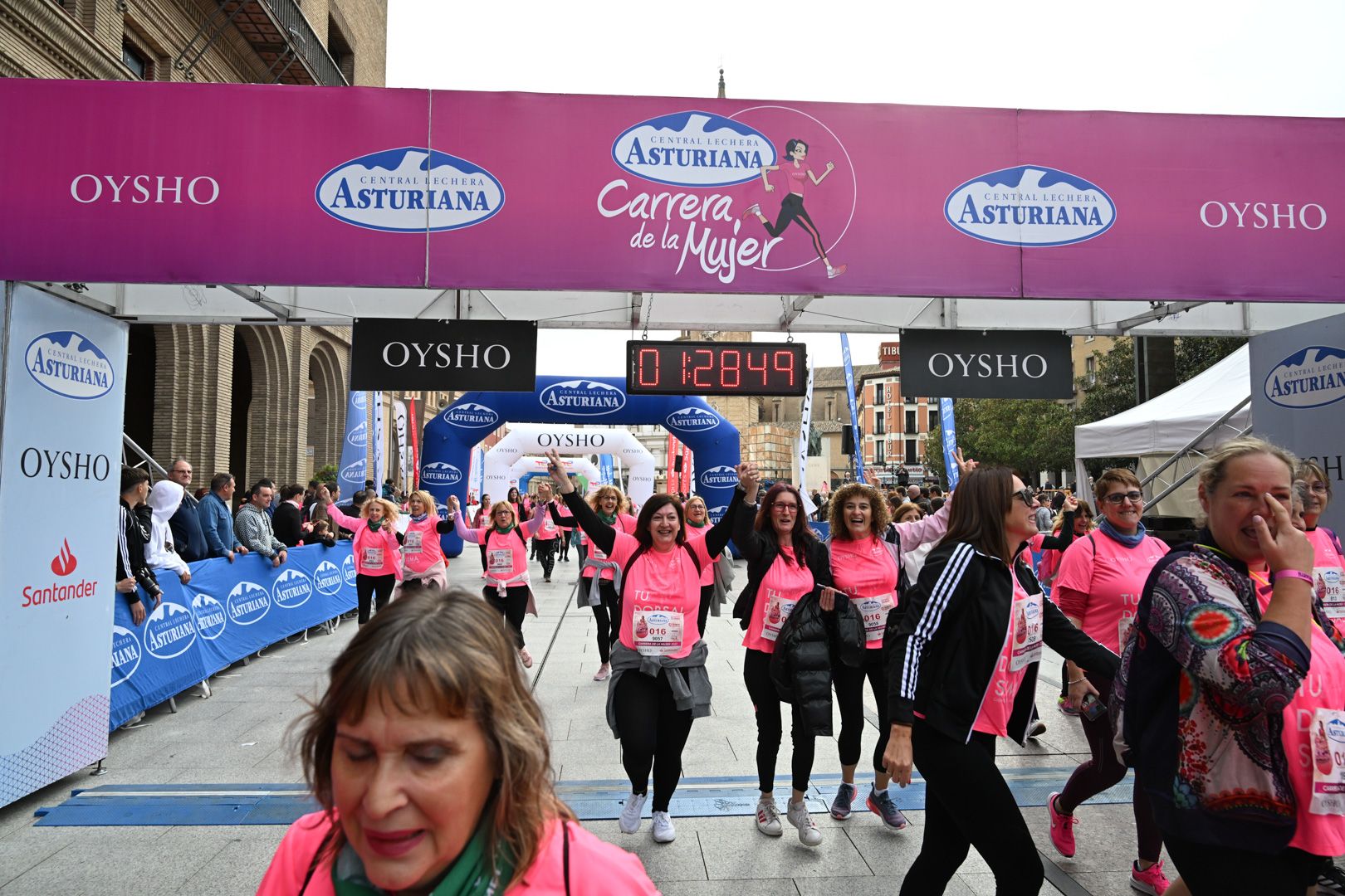Todas las fotos de la Carrera de la Mujer de Zaragoza 2023. 8598