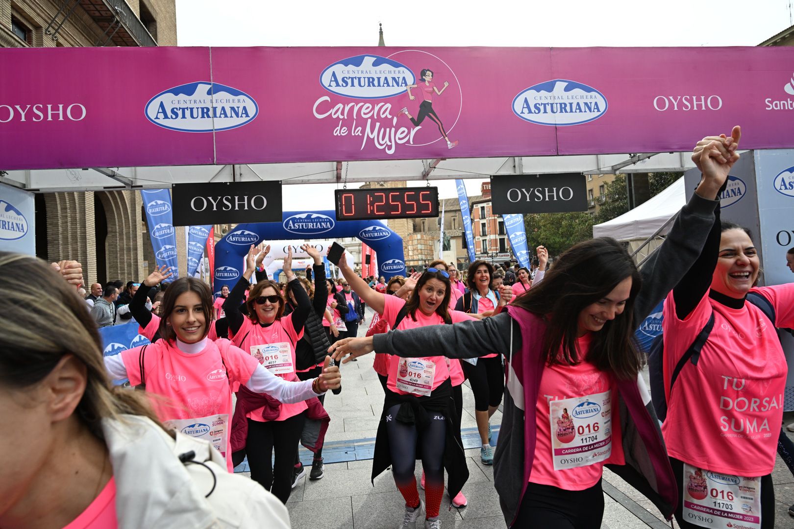 Todas las fotos de la Carrera de la Mujer de Zaragoza 2023. 8354