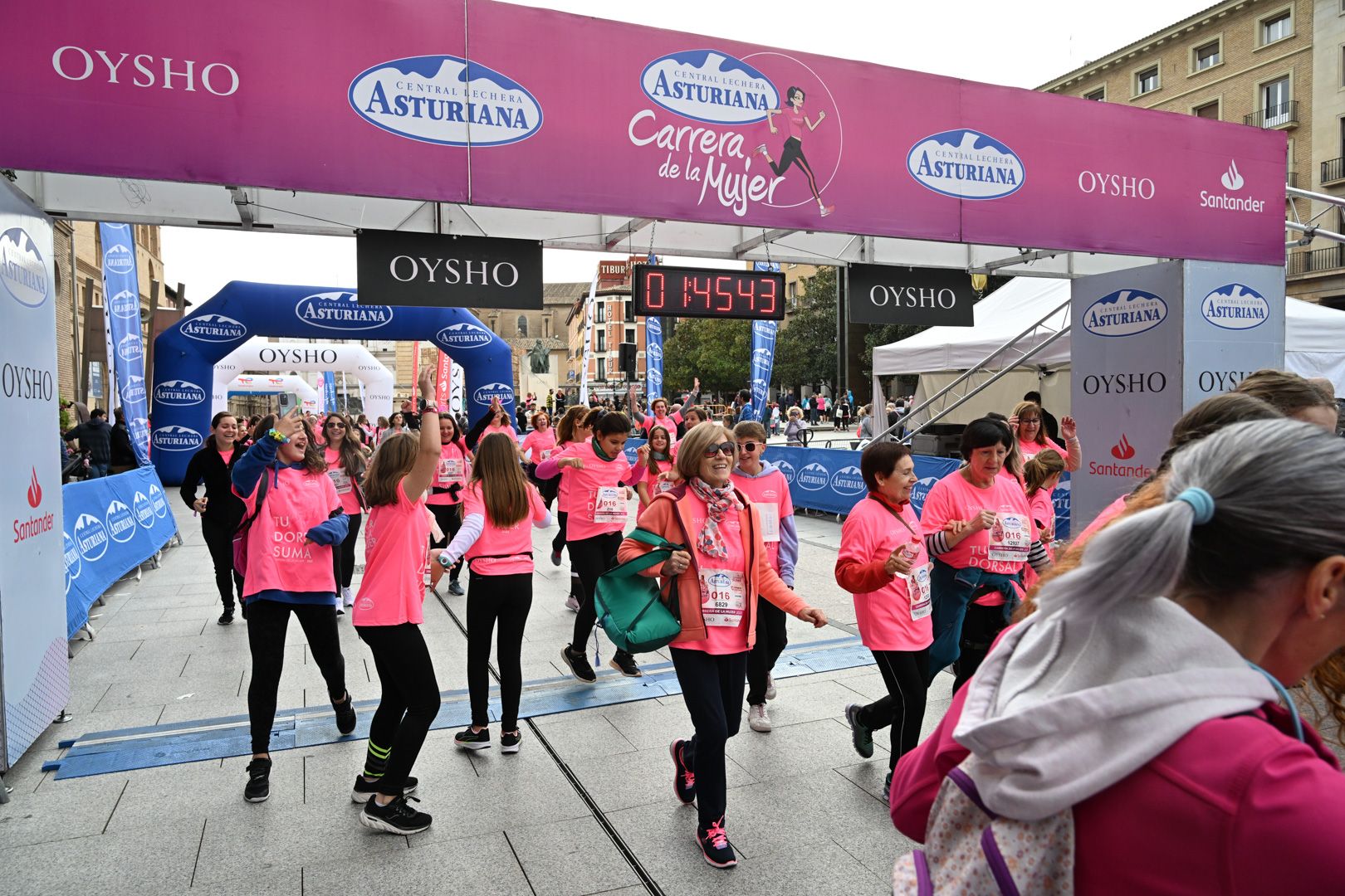 Todas las fotos de la Carrera de la Mujer de Zaragoza 2023. 9812
