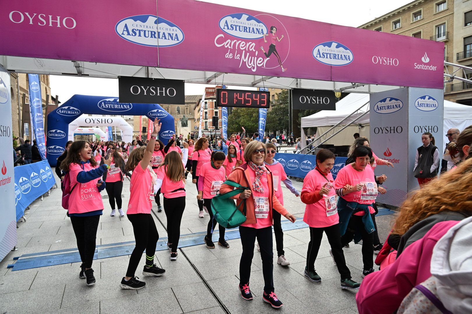 Todas las fotos de la Carrera de la Mujer de Zaragoza 2023. 9813