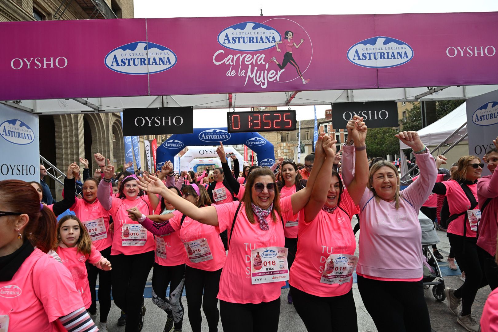 Todas las fotos de la Carrera de la Mujer de Zaragoza 2023. 9087