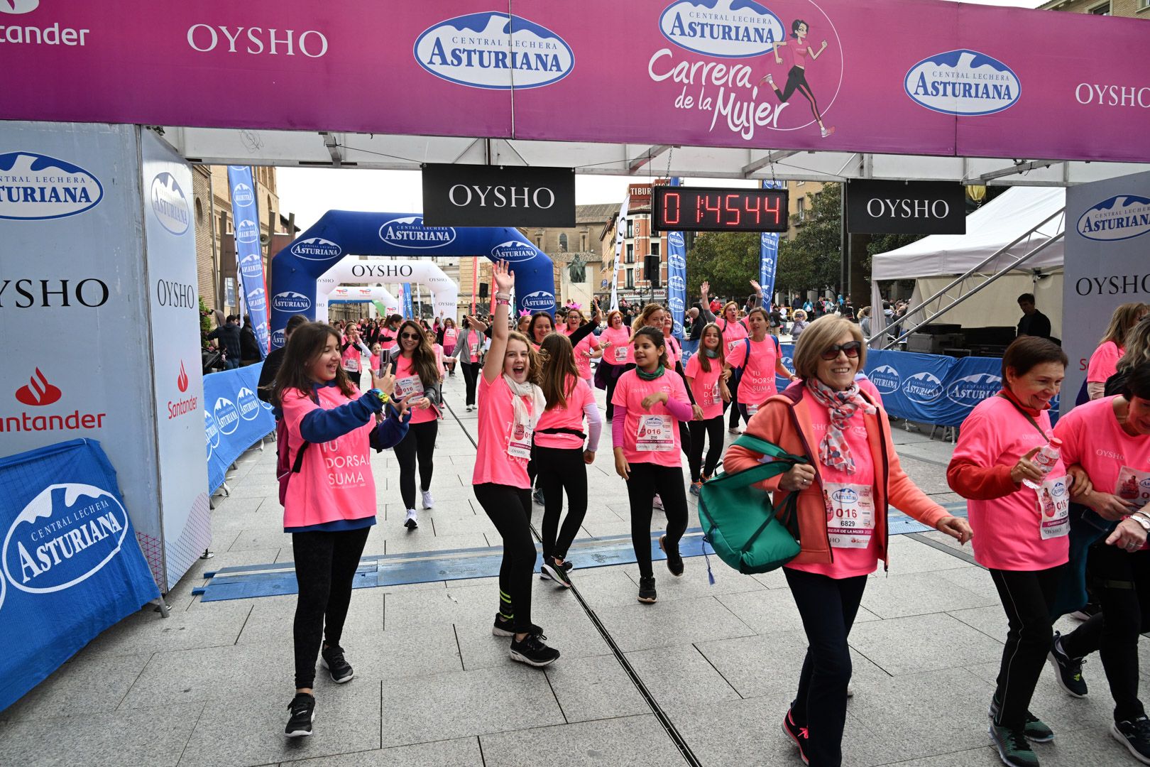 Todas las fotos de la Carrera de la Mujer de Zaragoza 2023. 9814