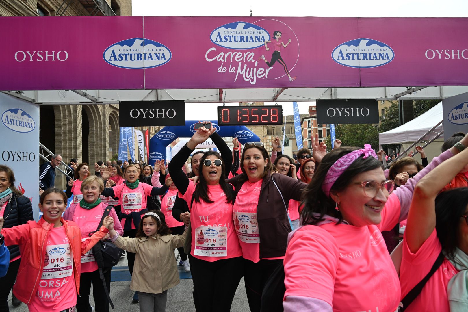 Todas las fotos de la Carrera de la Mujer de Zaragoza 2023. 9092