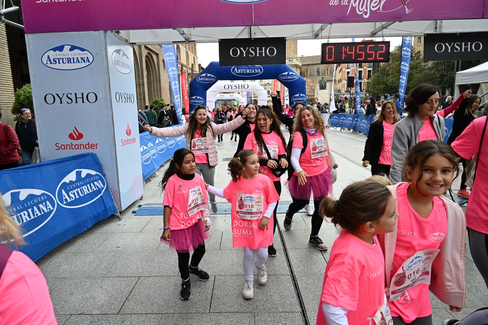 Todas las fotos de la Carrera de la Mujer de Zaragoza 2023. 9821