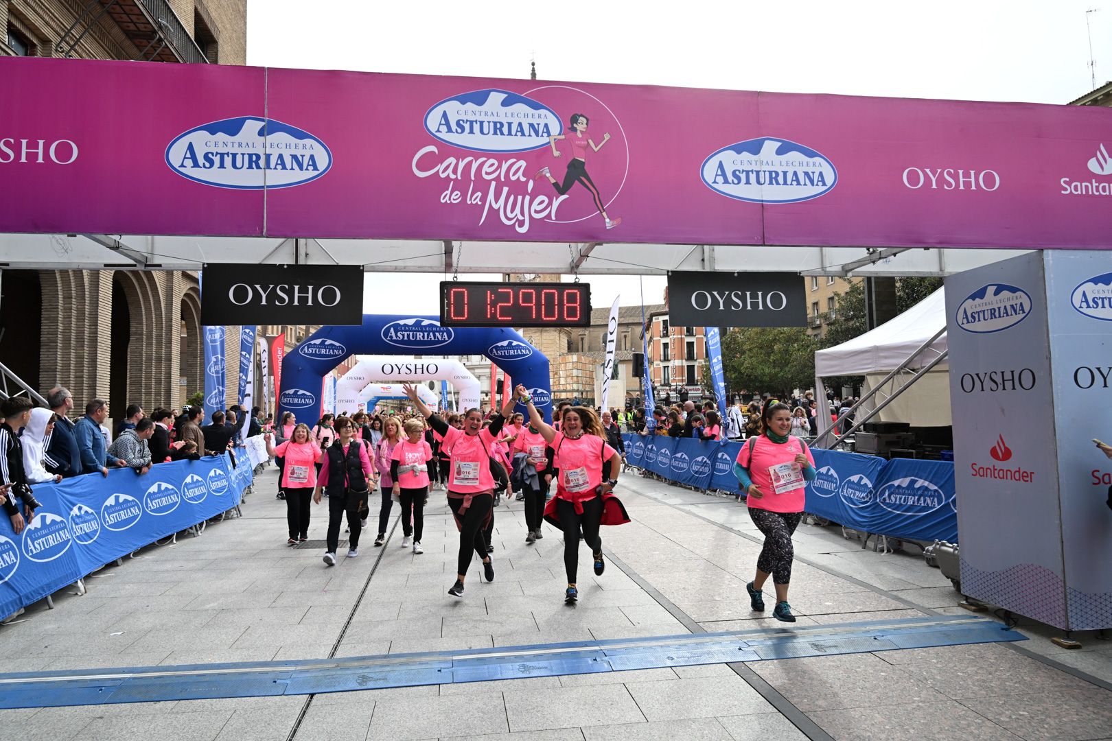 Todas las fotos de la Carrera de la Mujer de Zaragoza 2023. 8614