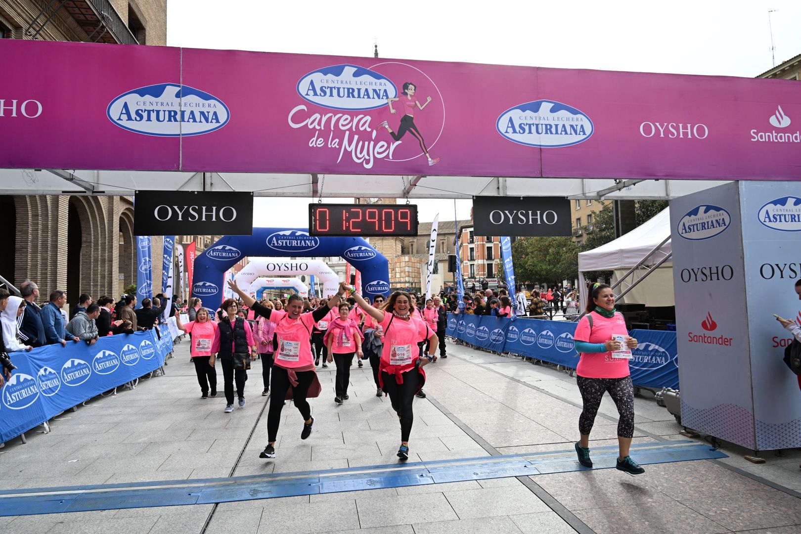 Todas las fotos de la Carrera de la Mujer de Zaragoza 2023. 8615