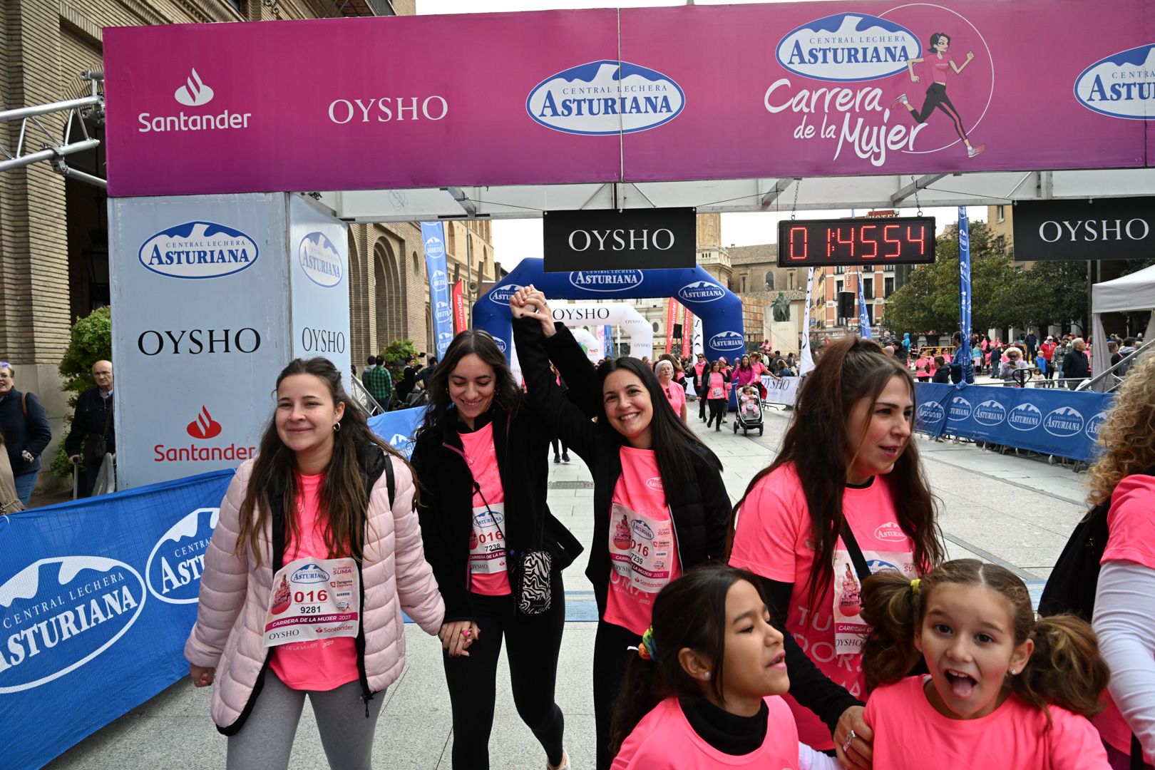 Todas las fotos de la Carrera de la Mujer de Zaragoza 2023. 9824