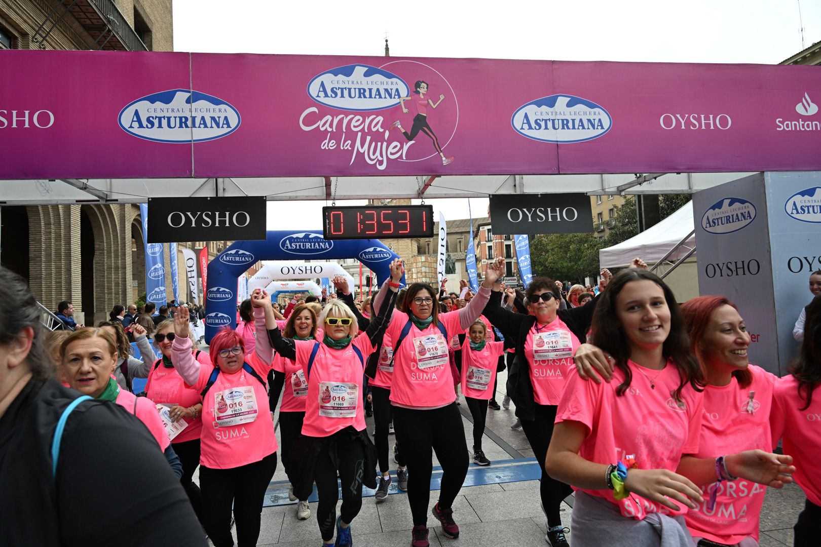 Todas las fotos de la Carrera de la Mujer de Zaragoza 2023. 9098