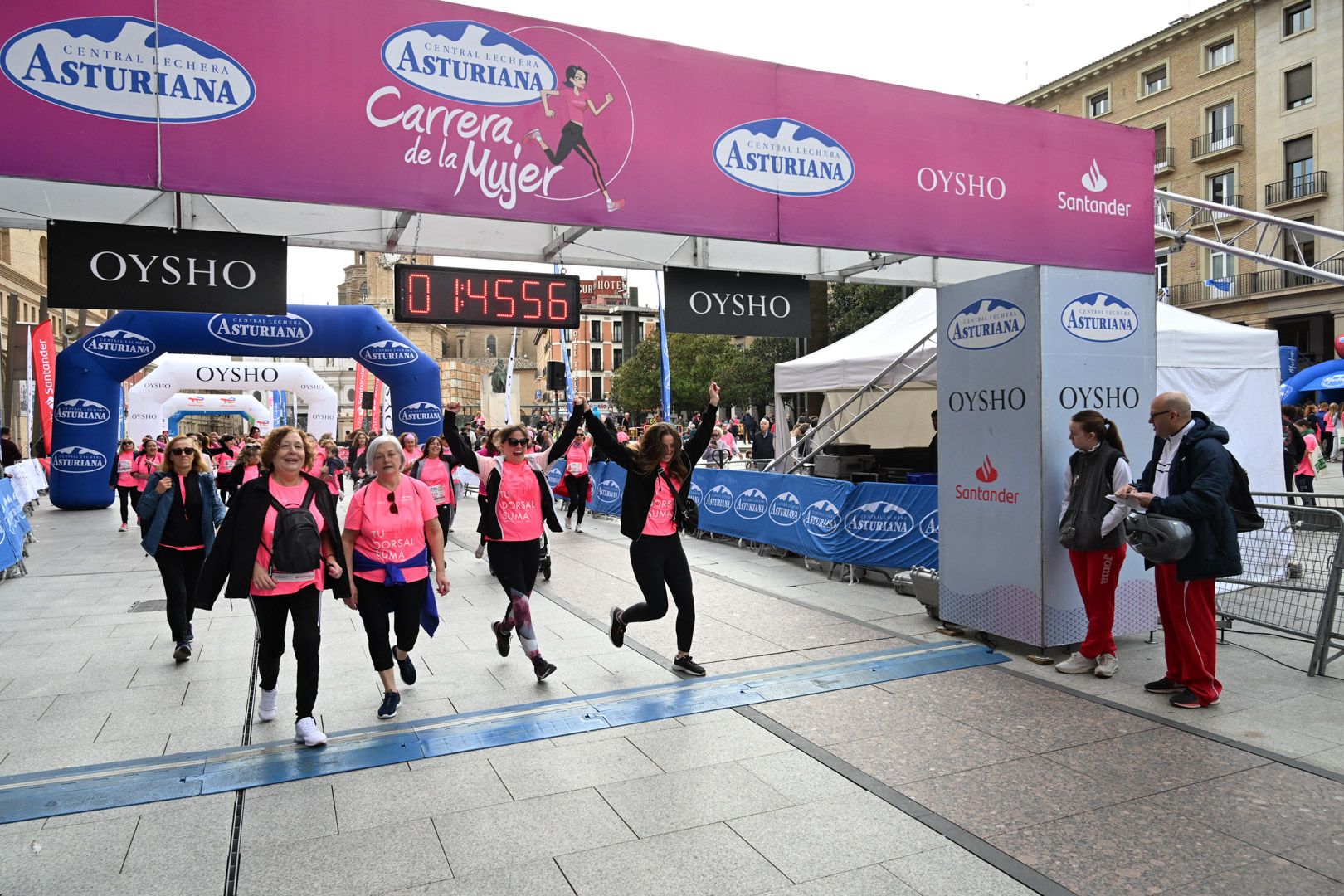 Todas las fotos de la Carrera de la Mujer de Zaragoza 2023. 9825