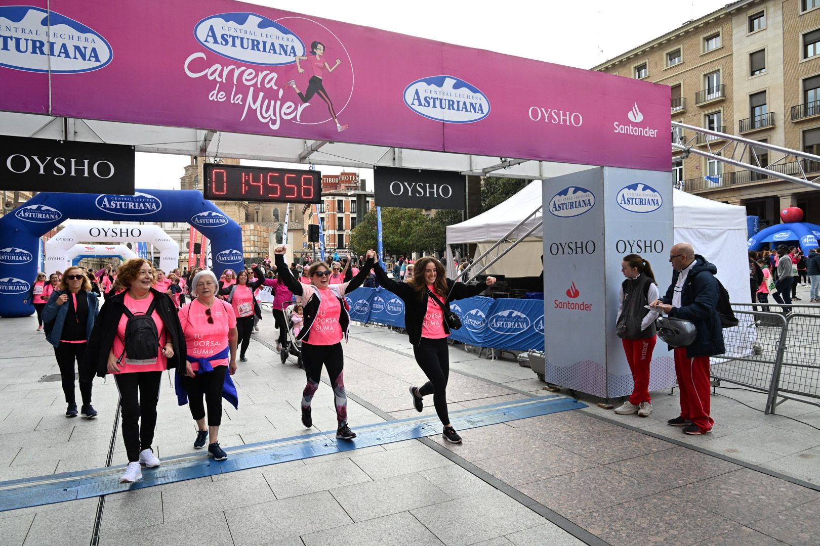 Todas las fotos de la Carrera de la Mujer de Zaragoza 2023. 9826
