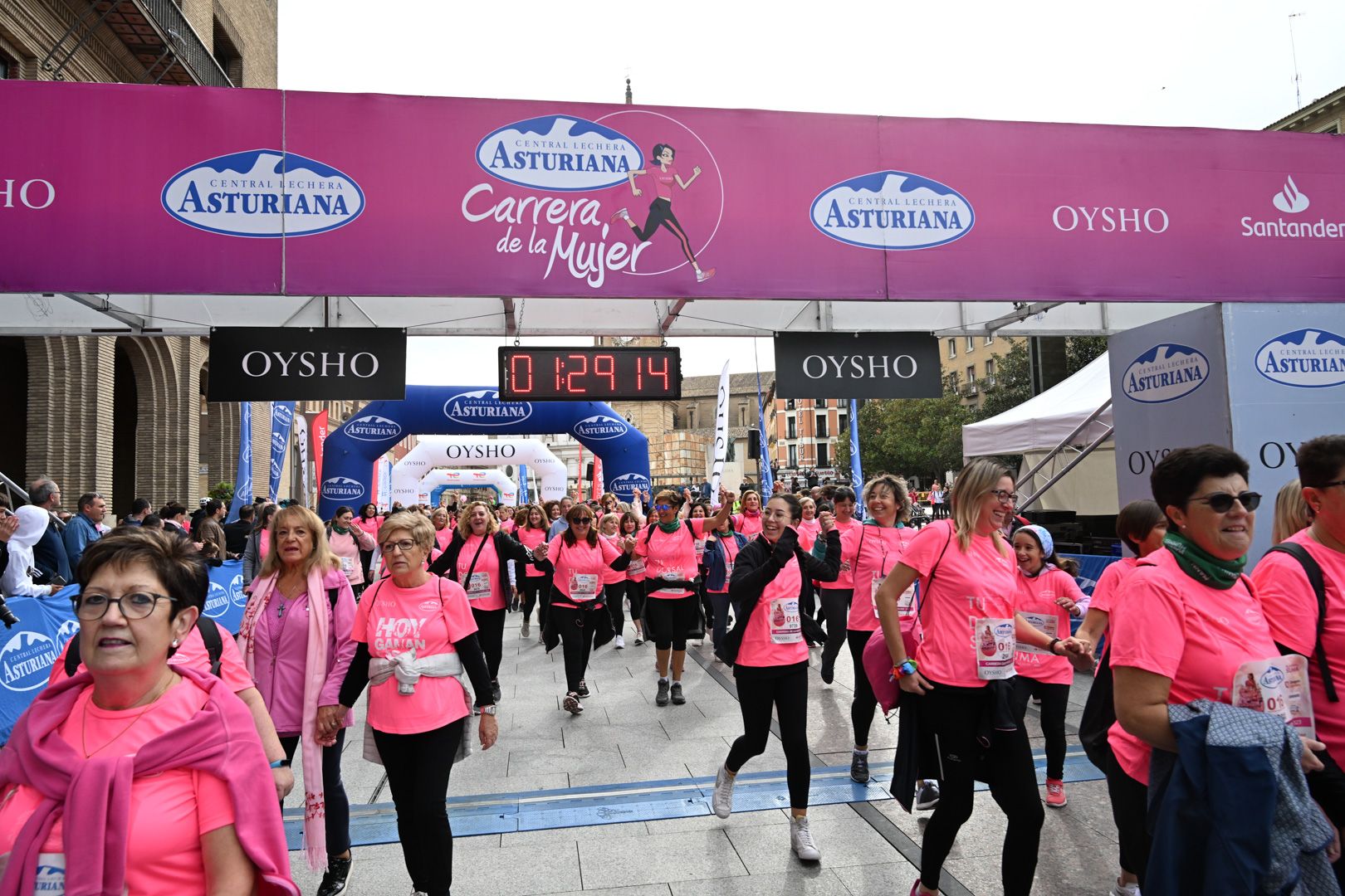 Todas las fotos de la Carrera de la Mujer de Zaragoza 2023. 8619
