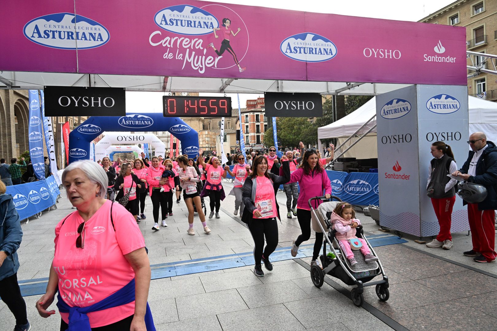 Todas las fotos de la Carrera de la Mujer de Zaragoza 2023. 9830