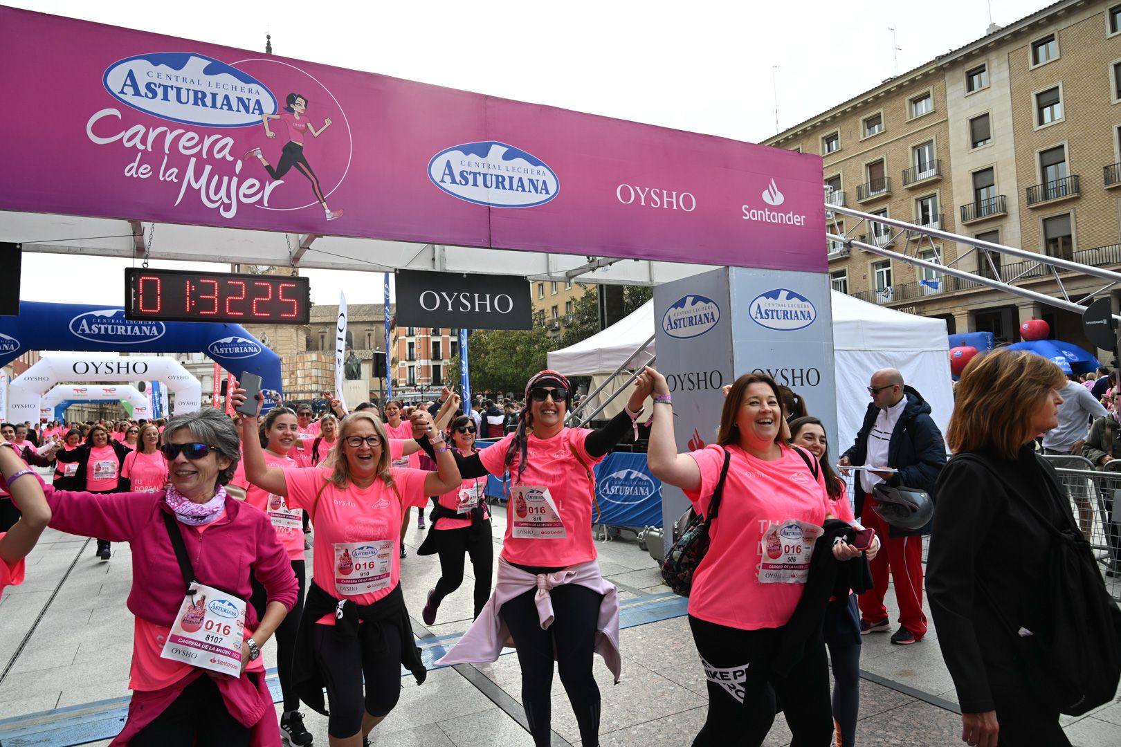 Todas las fotos de la Carrera de la Mujer de Zaragoza 2023. 8869