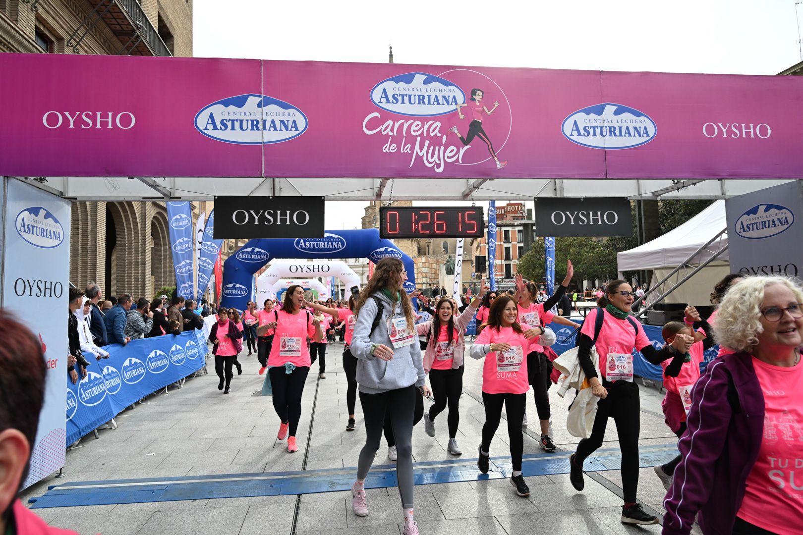 Todas las fotos de la Carrera de la Mujer de Zaragoza 2023. 8382