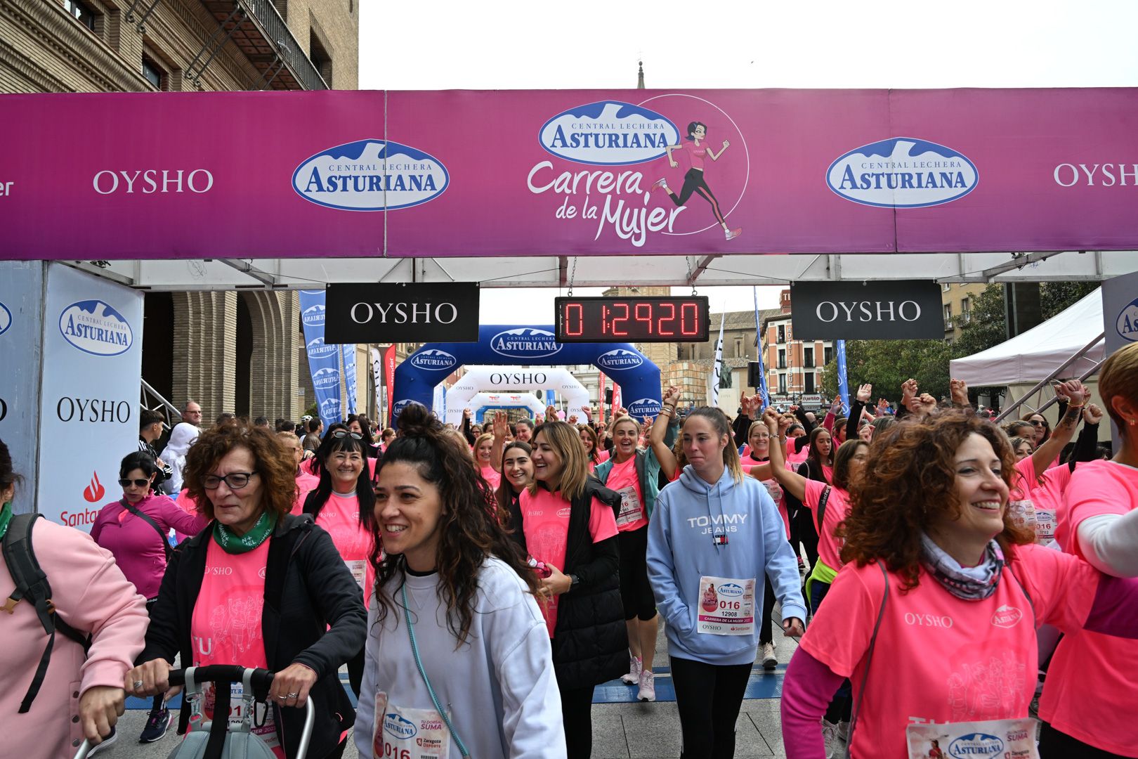 Todas las fotos de la Carrera de la Mujer de Zaragoza 2023. 8628
