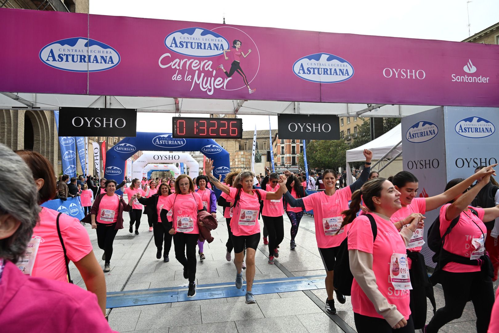 Todas las fotos de la Carrera de la Mujer de Zaragoza 2023. 8871