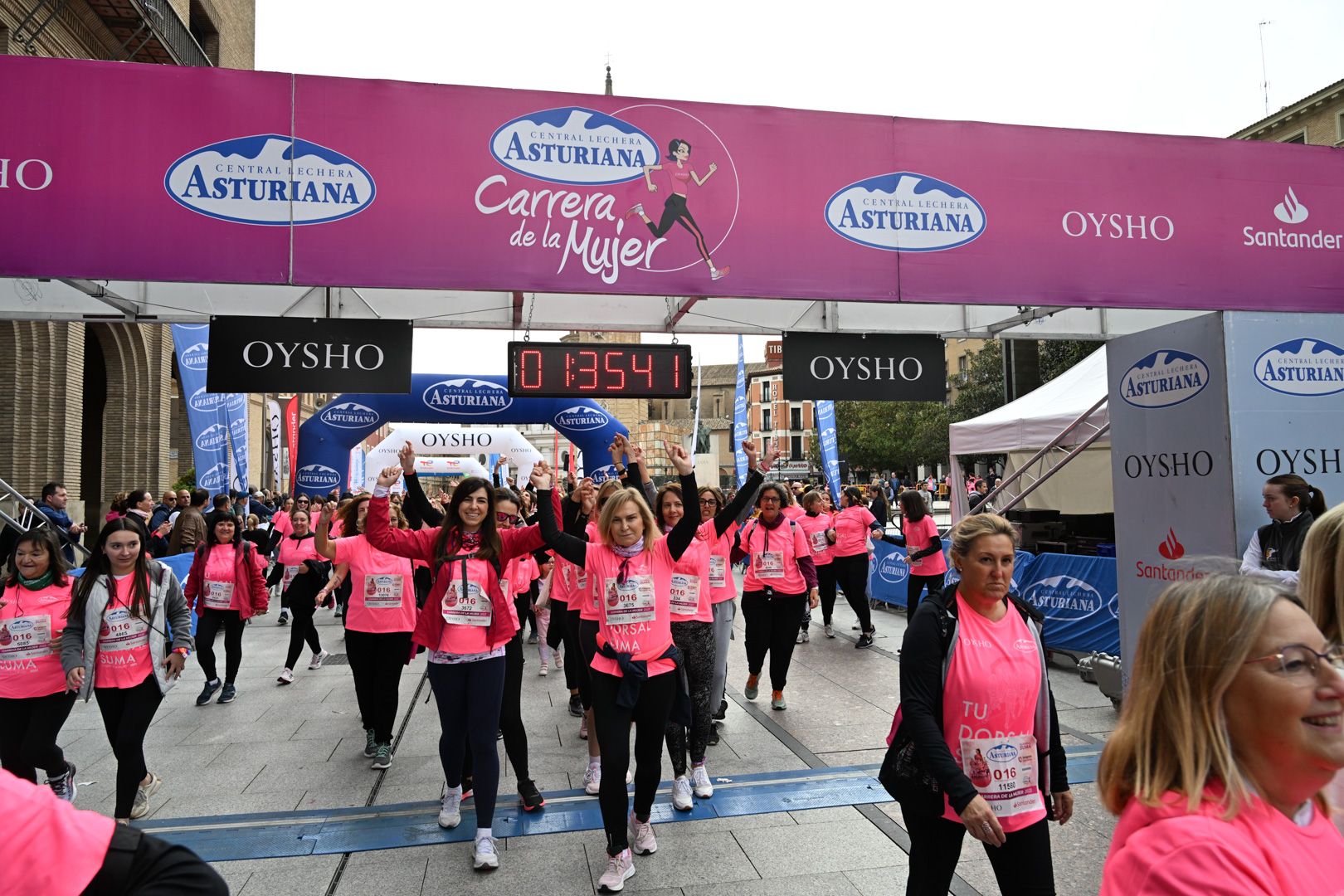 Todas las fotos de la Carrera de la Mujer de Zaragoza 2023. 9112