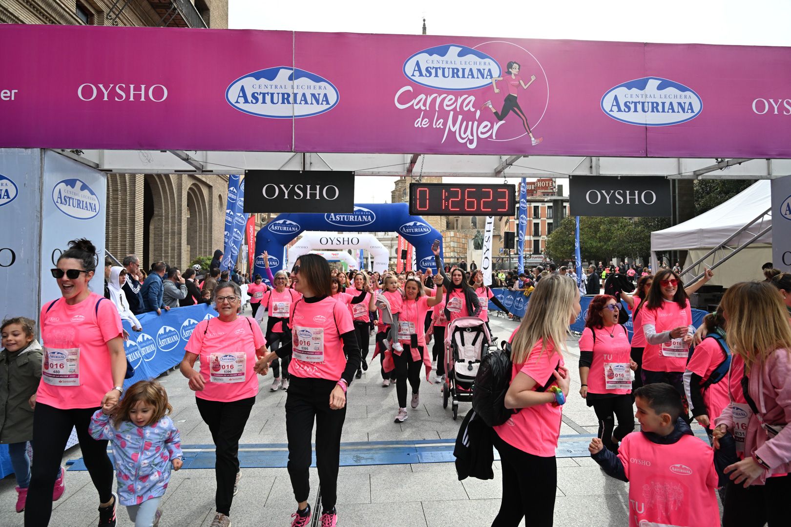 Todas las fotos de la Carrera de la Mujer de Zaragoza 2023. 8392