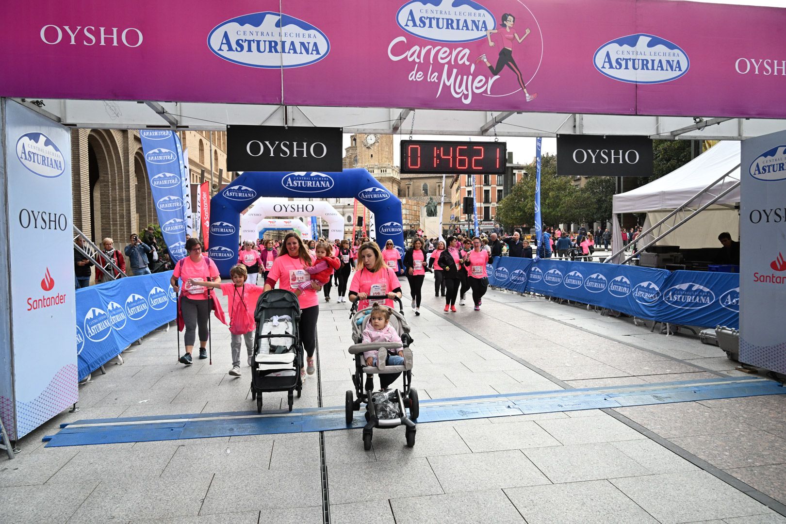 Todas las fotos de la Carrera de la Mujer de Zaragoza 2023. 9850