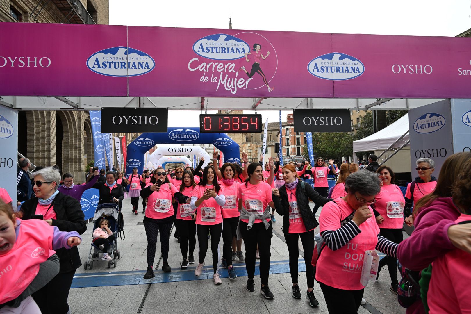 Todas las fotos de la Carrera de la Mujer de Zaragoza 2023. 9369