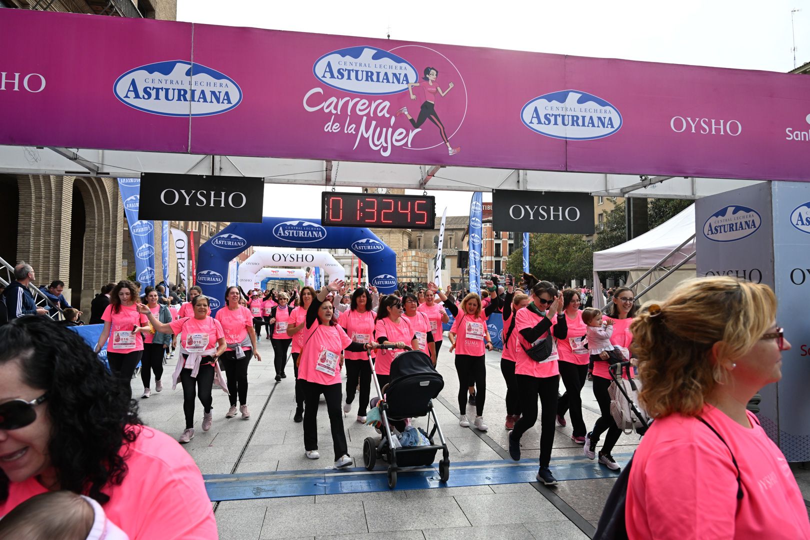 Todas las fotos de la Carrera de la Mujer de Zaragoza 2023. 8889