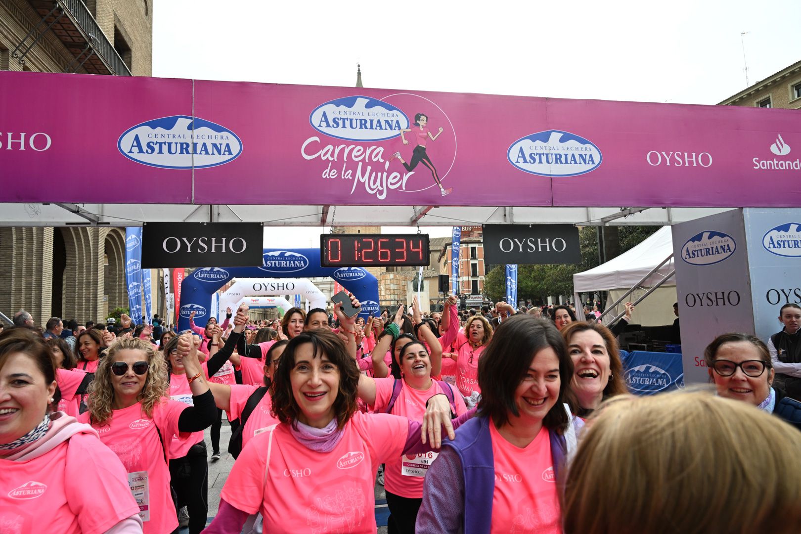 Todas las fotos de la Carrera de la Mujer de Zaragoza 2023. 8405